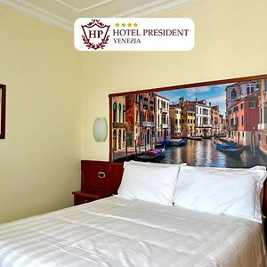 Hotel President